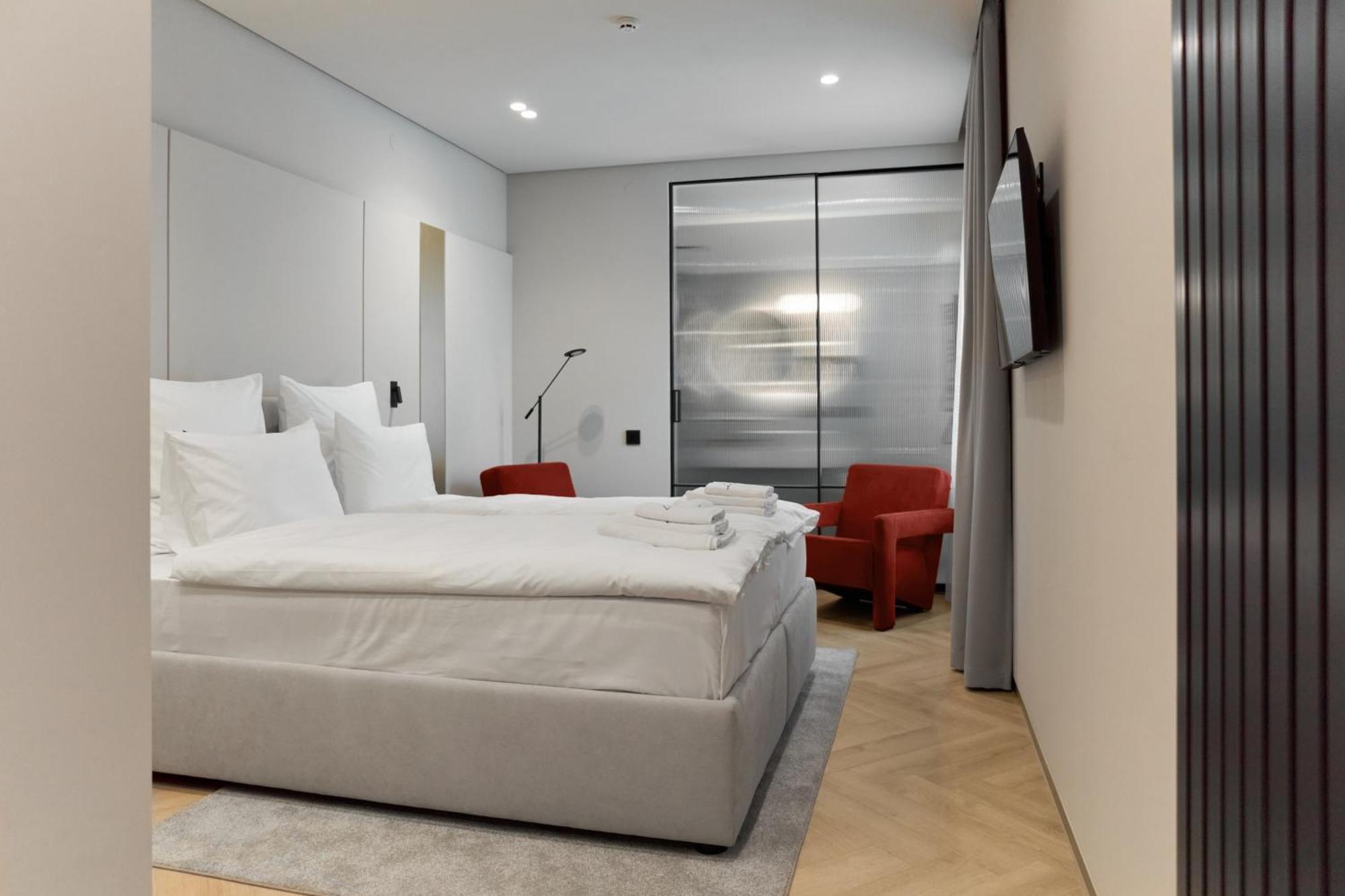 Hotel Laudon 乌日霍罗德 外观 照片