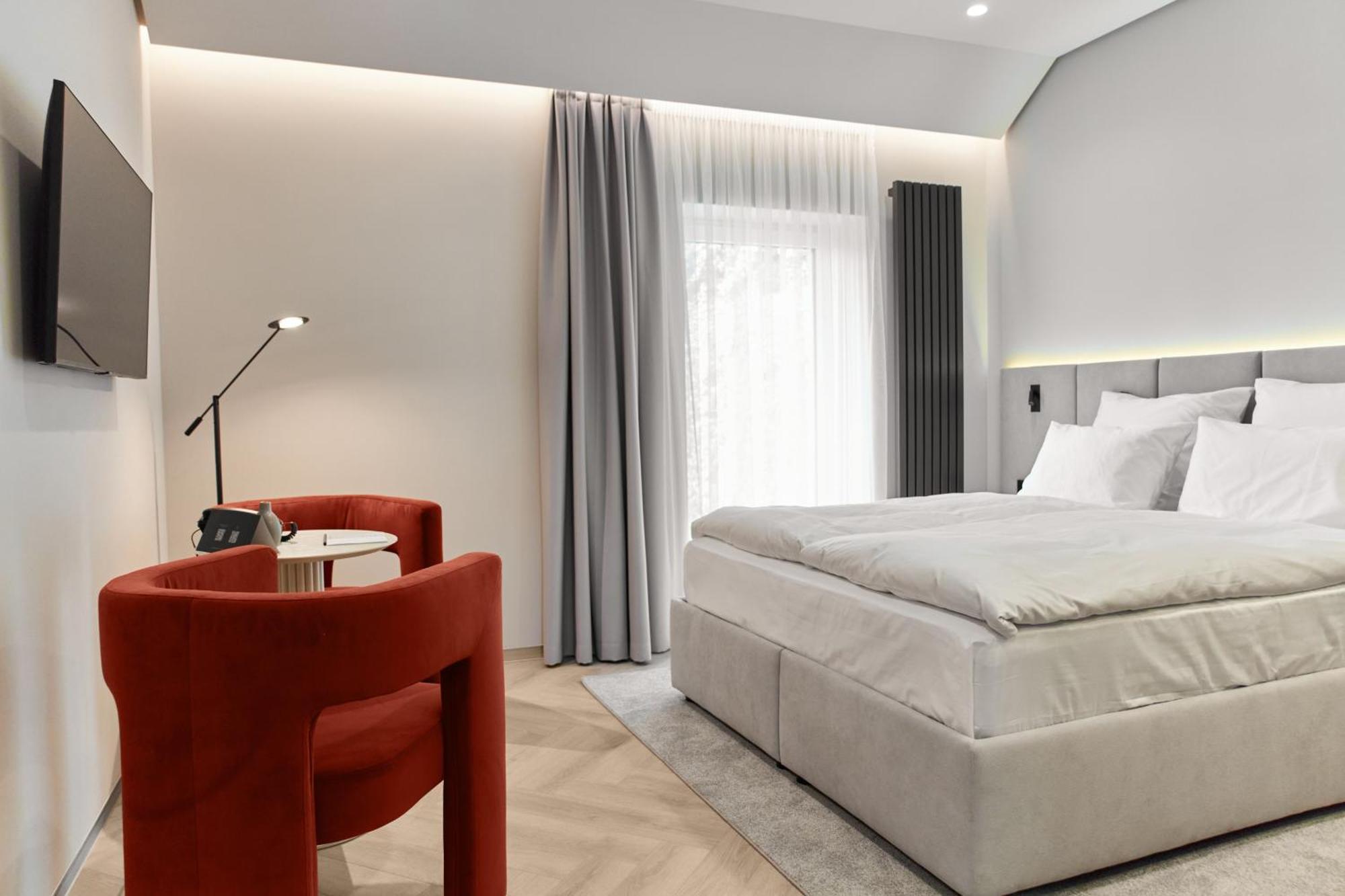 Hotel Laudon 乌日霍罗德 外观 照片